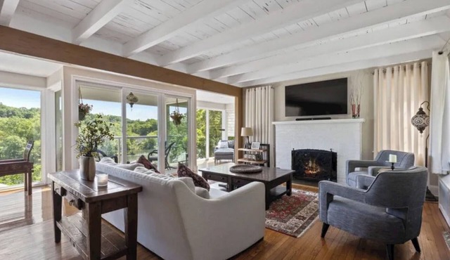 Charming 4-bedroom country house 40 minutes from NYC