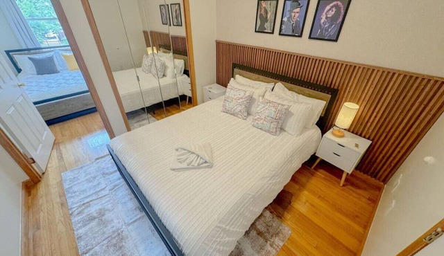 Charming and comfy 2BR unit. Just 8 miles from NYC
