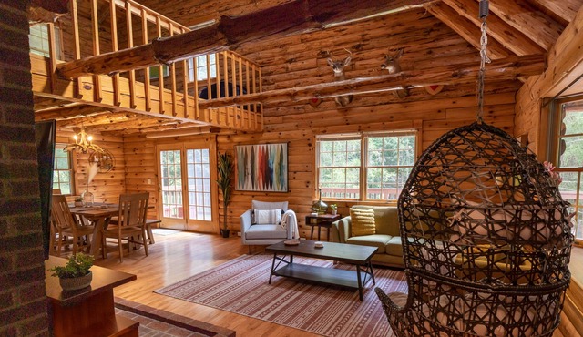 Charming Cabin with a hot tub on 2 peaceful acres