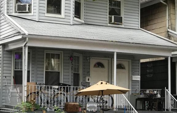 Classical American House 4