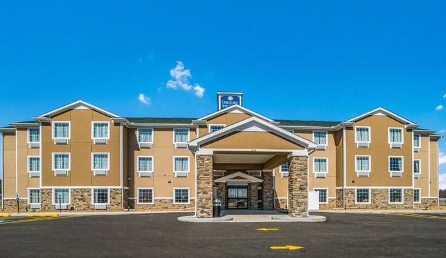 Cobblestone Hotel & Suites Denmark - Green Bay