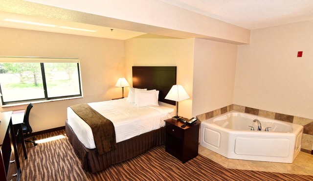 Cobblestone Inn & Suites - Clarion