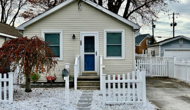 Cozy 2 bed/2 bath Cottage in the Villas. 15 mins to Wildwood and Cape May.