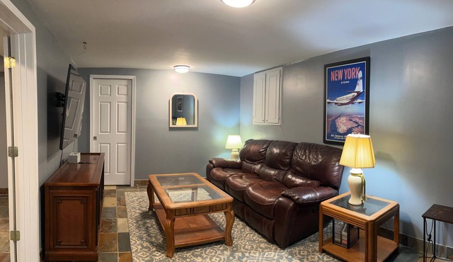 Cozy 2 bedroom studio in Suwanee