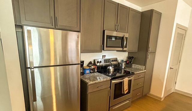 Cozy and Spacious Getaway in Shockoe Bottom,Mins to VCU