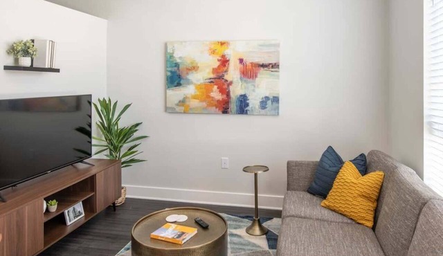 Cozysuites l Stylish 1BR in Downtown Cincinnati
