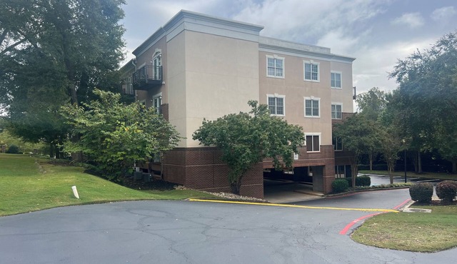 Delightful 1-bedroom condo in Clemson.