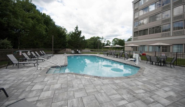 DoubleTree by Hilton Tinton Falls-Eatontown