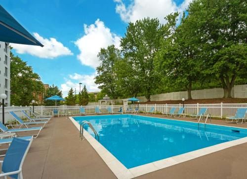 DoubleTree by Hilton Washington Meadow Lands Casino Area