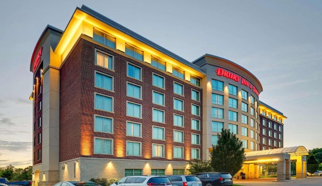 Drury Inn & Suites Grand Rapids