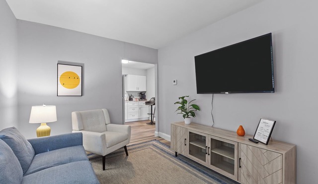 Duplex Hideaway in St. Charles, MO