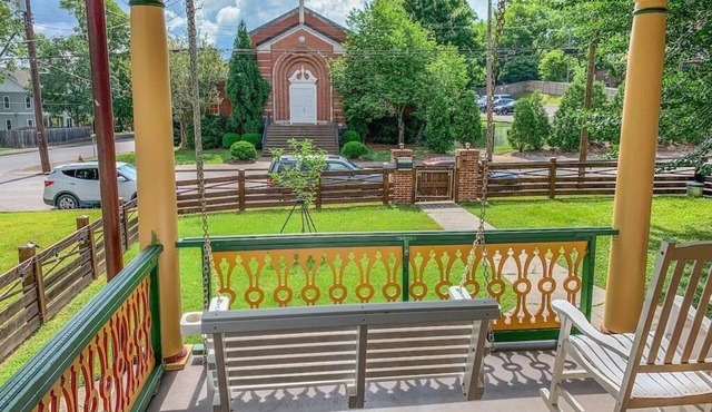 Eclectic Pet Friendly Home in East Nashville