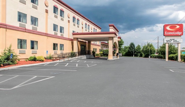 Econo Lodge Carlisle Central