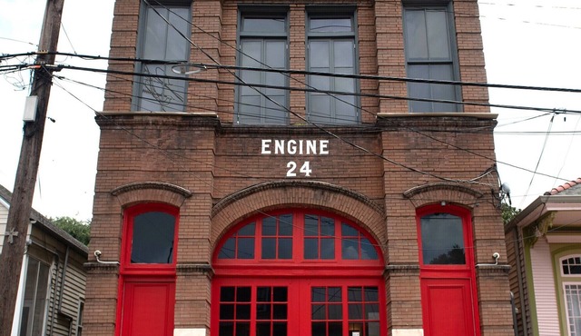 Engine 24 Firehouse Courtyard Room 4
