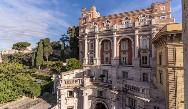 Exceptional Penthouse by Fori Imperiali – Rome’s History, Your Backdrop