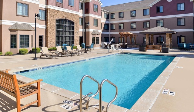 Free Breakfast. Pool & Gym. Near Progress West Hospital!