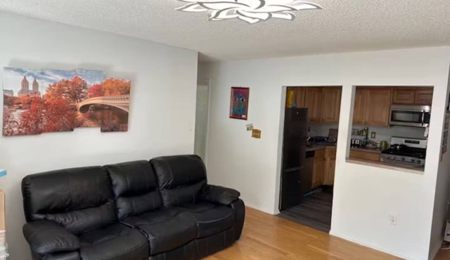Furnished 2-Bed 2 bath condo - Urban Paradise
