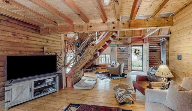 Glassy Mountain Getaway