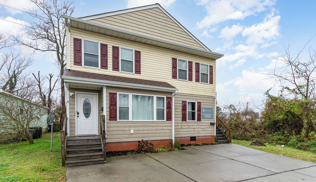 Hampton 2BR ᠅ Cozy & Pet-Friendly ᠅ Long Stays
