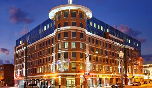 Hampton Inn & Suites Columbus-Downtown, Ohio