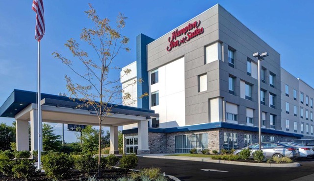 Hampton Inn & Suites Deptford, Nj