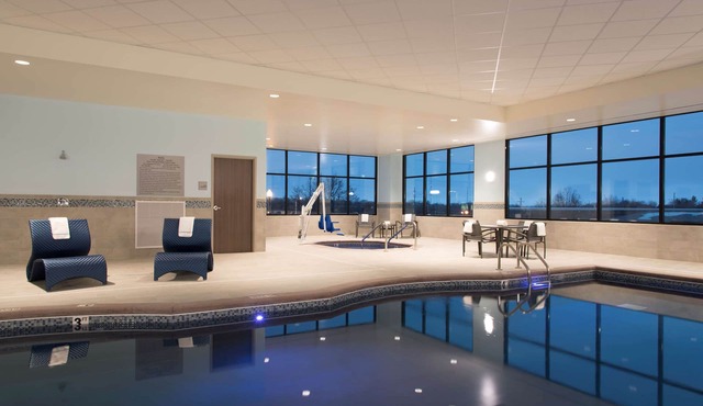 Hampton Inn & Suites Grand Rapids Downtown
