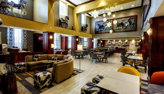 Hampton Inn & Suites Staten Island