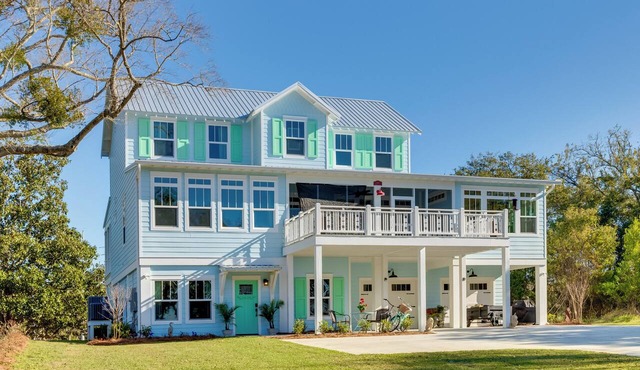 Harbor Oaks Haven: Walk to Front Beach & Downtown!