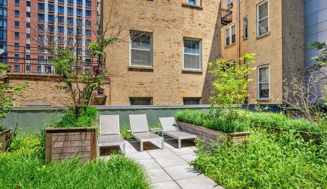 Hip Brooklyn Heights 2BR w/W/D, near TJ & Promenade, by Blueground