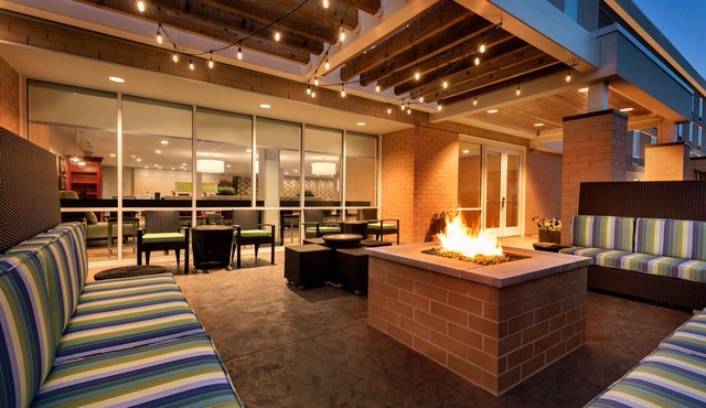 Home2 Suites by Hilton Menomonee Falls Milwaukee