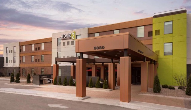 Home2 Suites by Hilton Milwaukee Airport