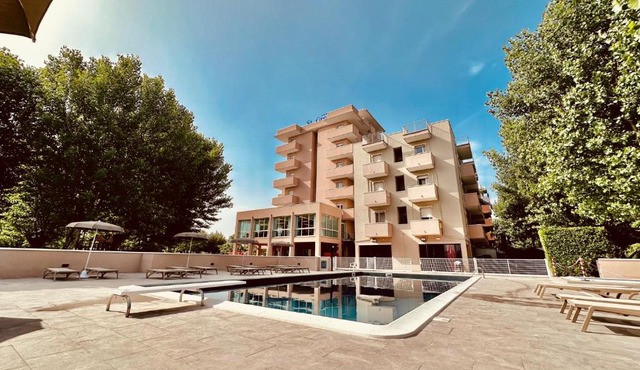 Hotel St Gregory Park by OasiGroup Hotels