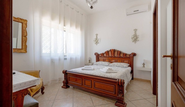 King Room with Shared Terrace, Wi-Fi and Air Conditioning