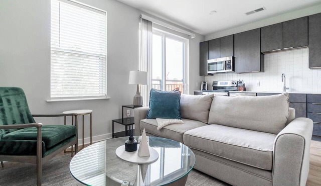 Landing | Amazing Studio, Pool, Yoga Studio