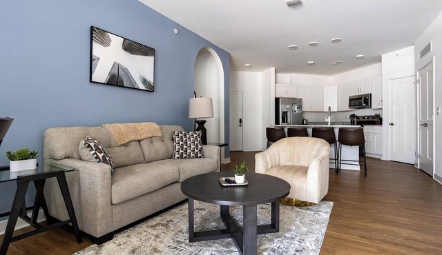 Landing | Modern 2BD, Gym