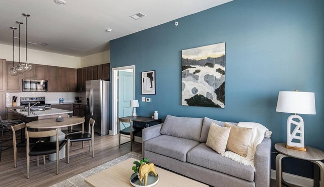 Landing | Spectacular 2BD, Pool, Gym