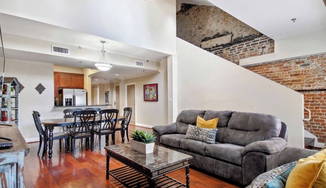 Luxurious Dual-Master Suites Superdome, French Quarter and Convention Center