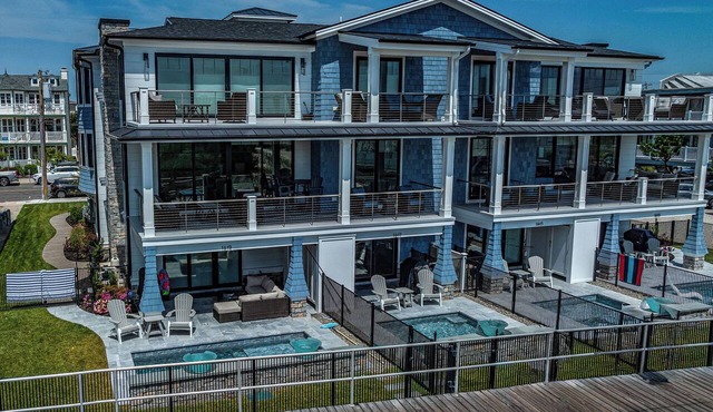 Luxury BeachFront with Plunge Pool and Elevator! 6BR/7BA! Full Linen Service!