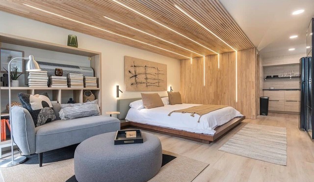 Luxury King Studio with Hot Tub & Heated Floors!