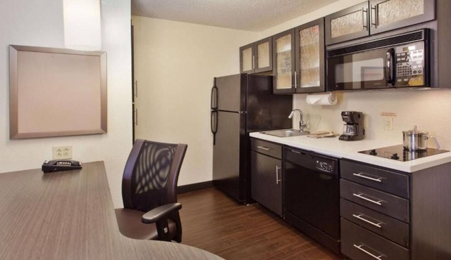 Making The Best Memories Along The Way! 2 Spacious units to enjoy with Kitchen!