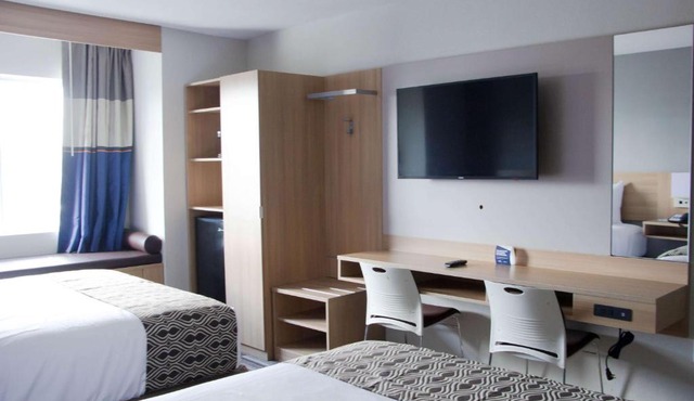 Microtel Inn & Suites by Wyndham Camp Lejeune/Jacksonville