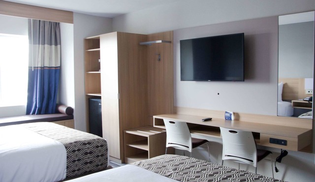 Microtel Inn & Suites by Wyndham Camp Lejeune/Jacksonville