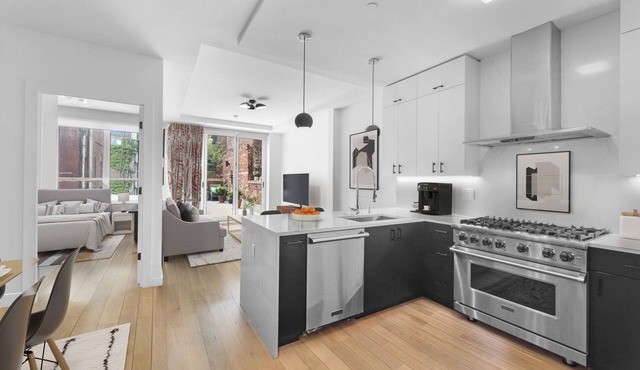 Modern 4 bedroom in heart of Downtown Brooklyn across from Barclay's center