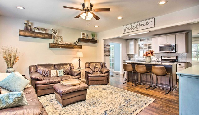 Modern Home w/Yard + Deck, 1 Mi to Clemson U!