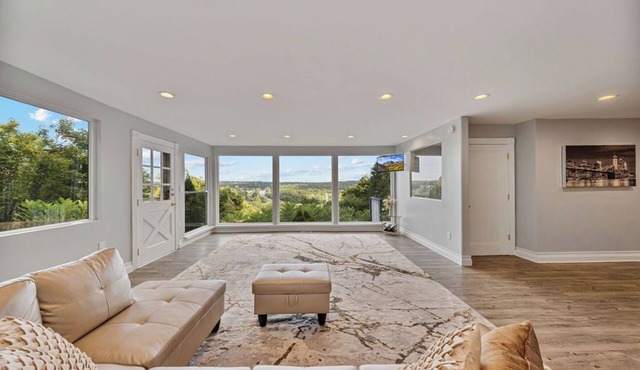 Modern Mountain-View Retreat | Fire Pit Smart TVs Private Deck Workstation