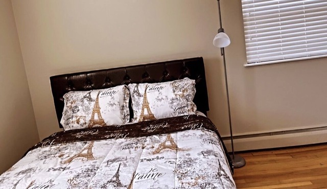 modern one bedroom; mins to Rutgers University