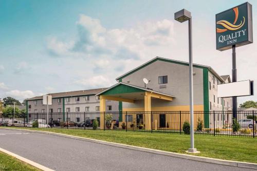 Motel 6 Lancaster
