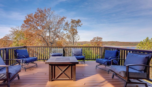 Norfork Lake Home: Game Room, Fire Pit + Views!