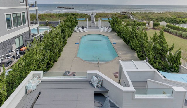 Oceanfront Beach House with Pool, Hot Tub and Dune Deck Virginia Beach