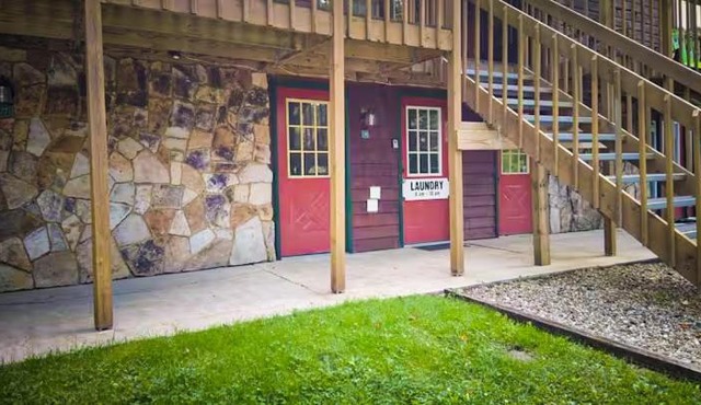 Overlook Condo 21-C Studio Off Mountain Lodging